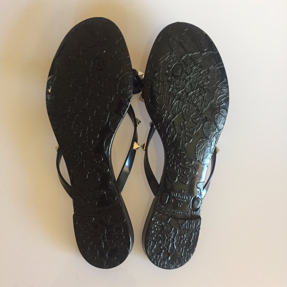 Valentino Garavani Rockstud PVC Flip Flop Thong - Picture 8 of 8